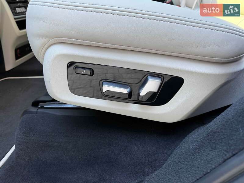 Внедорожник / Кроссовер BMW-Alpina XB7 2021 в Львове