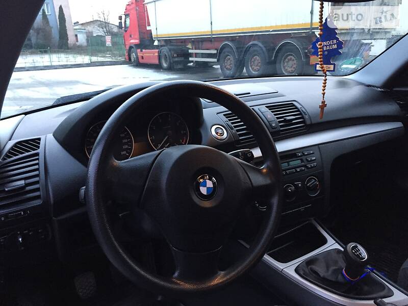 Хетчбек BMW 1 Series 2009 в Рівному