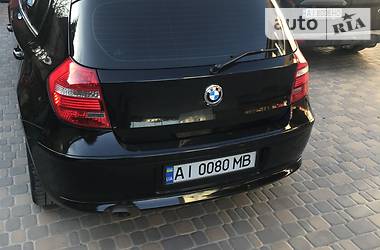 Хетчбек BMW 1 Series 2011 в 