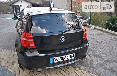 Хетчбек BMW 1 Series 2008 в 