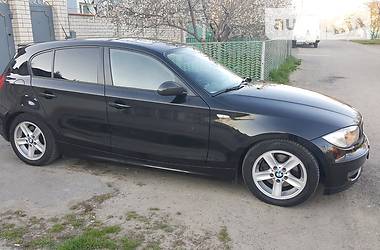 Хетчбек BMW 1 Series 2008 в 