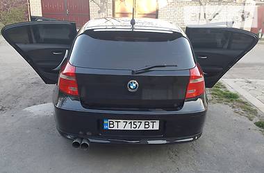 Хетчбек BMW 1 Series 2008 в 