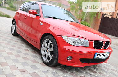 Хетчбек BMW 1 Series 2005 в 