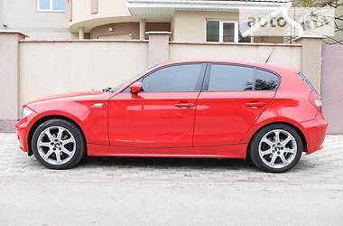 Хетчбек BMW 1 Series 2005 в 