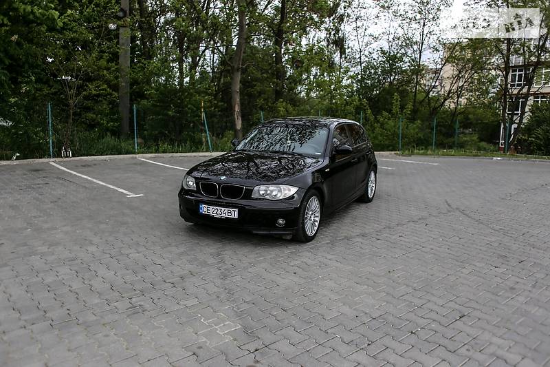 Хэтчбек BMW 1 Series 2006 в Черновцах