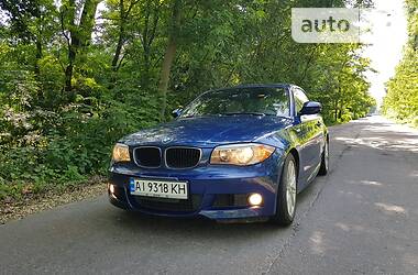Купе BMW 1 Series 2012 в 