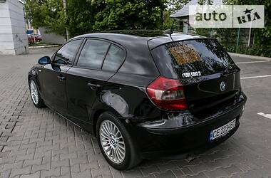 Хэтчбек BMW 1 Series 2006 в Черновцах