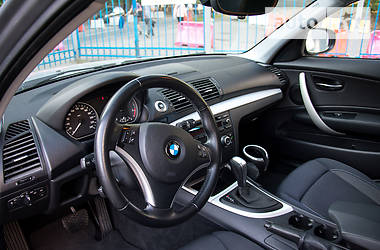 Хэтчбек BMW 1 Series 2009 в Киеве