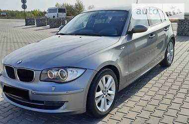 Хэтчбек BMW 1 Series 2010 в Черновцах