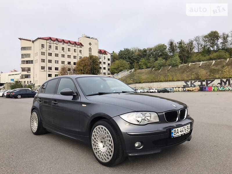Хэтчбек BMW 1 Series 2005 в Киеве