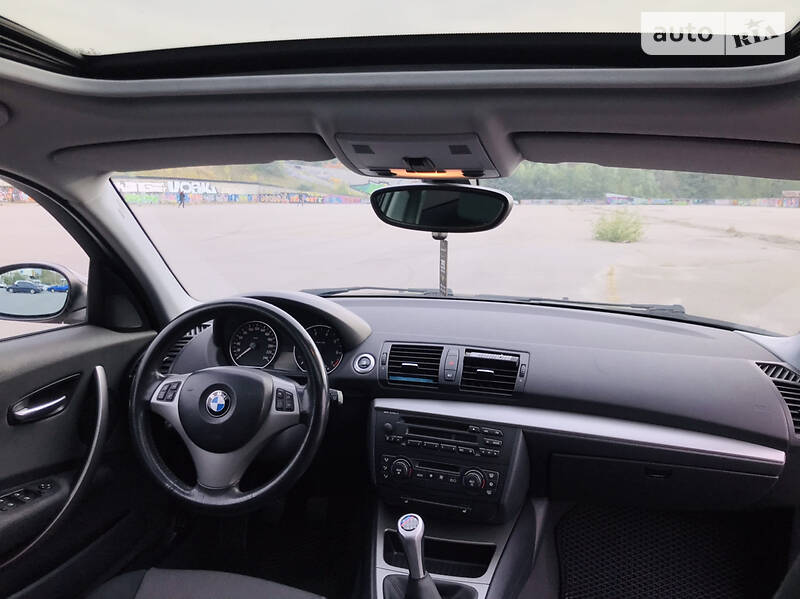 Хэтчбек BMW 1 Series 2005 в Киеве