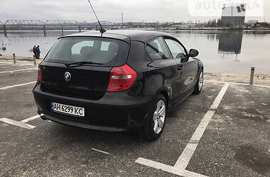 Хэтчбек BMW 1 Series 2011 в Киеве