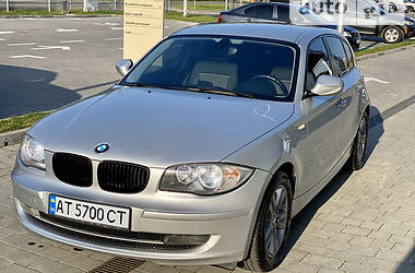 Хетчбек BMW 1 Series 2010 в Івано-Франківську