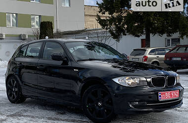 Хэтчбек BMW 1 Series 2009 в Ровно