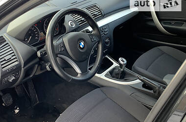 Хэтчбек BMW 1 Series 2009 в Ровно