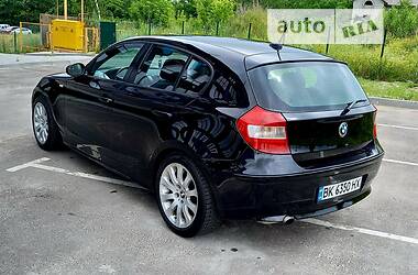 Хэтчбек BMW 1 Series 2006 в Ровно