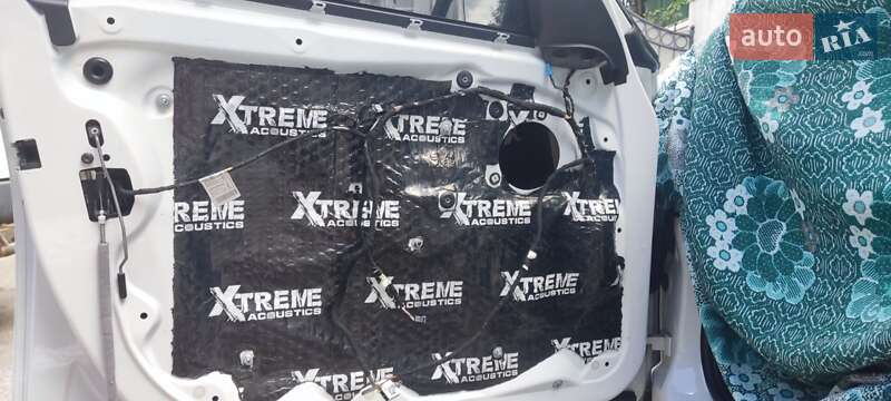 Хетчбек BMW 1 Series 2014 в Києві