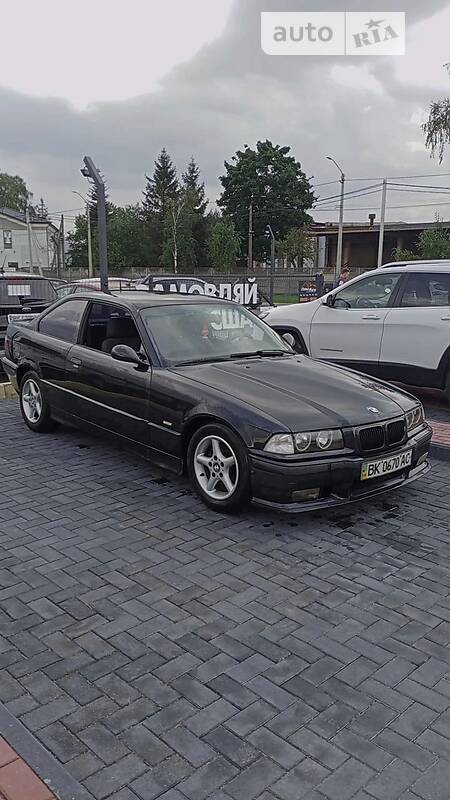 Купе BMW 1 Series 1994 в Ровно