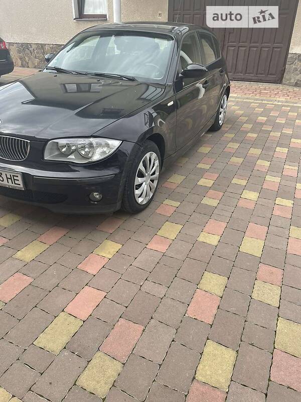 Хетчбек BMW 1 Series 2005 в Тисмениці