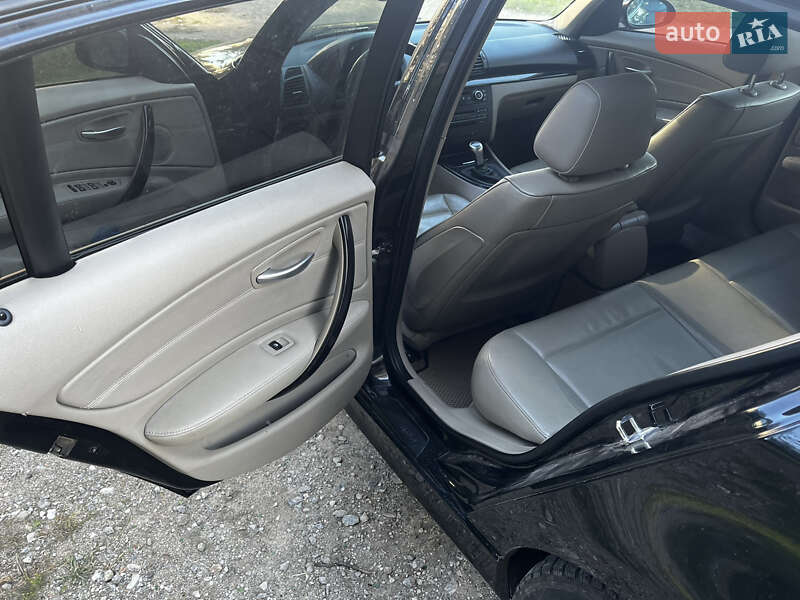 Хэтчбек BMW 1 Series 2007 в Запорожье