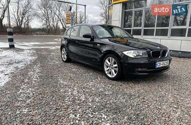 Хэтчбек BMW 1 Series 2008 в Чернигове