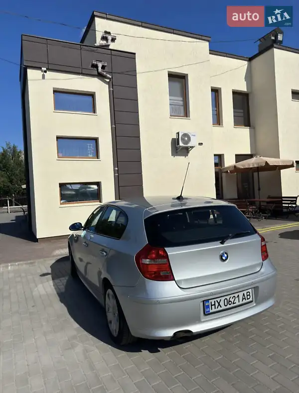 BMW 1 Series 2008 VIN WBAUE31010E168913 фото оголошення 4 з 42