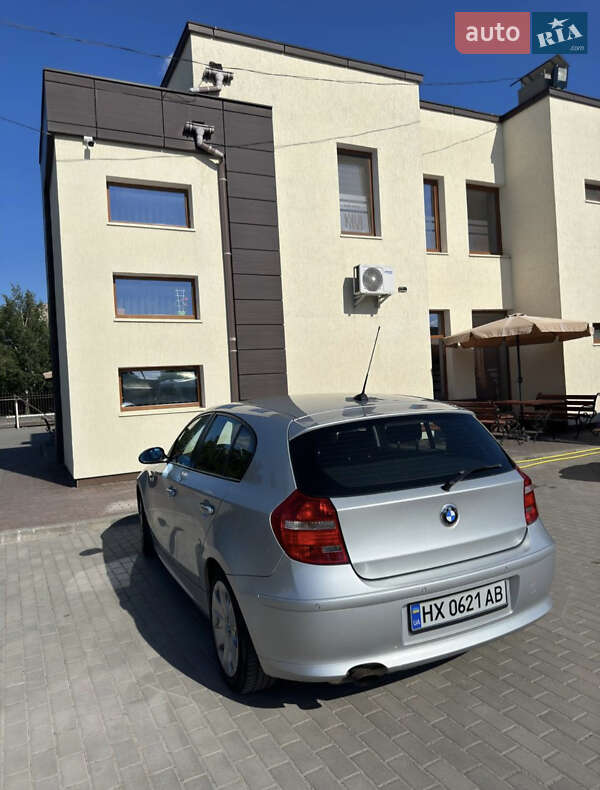 Хэтчбек BMW 1 Series 2008 в Староконстантинове