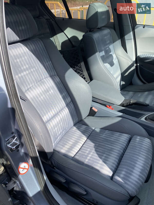 Хетчбек BMW 1 Series 2004 в Києві