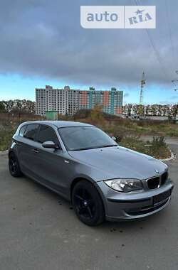 Хэтчбек BMW 1 Series 2009 в Чернигове