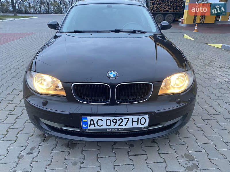 Хетчбек BMW 1 Series 2008 в Луцьку