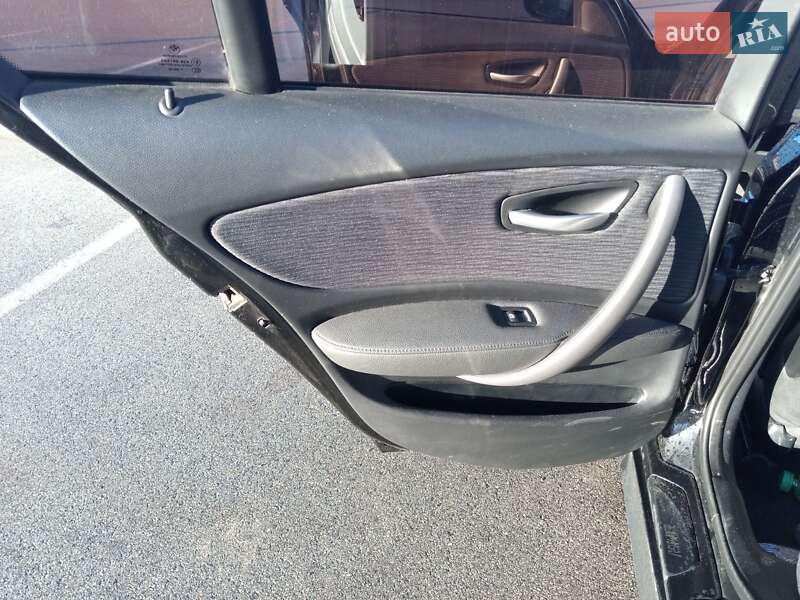 Хэтчбек BMW 1 Series 2008 в Киеве