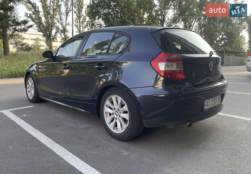 Хэтчбек BMW 1 Series 2006 в Киеве