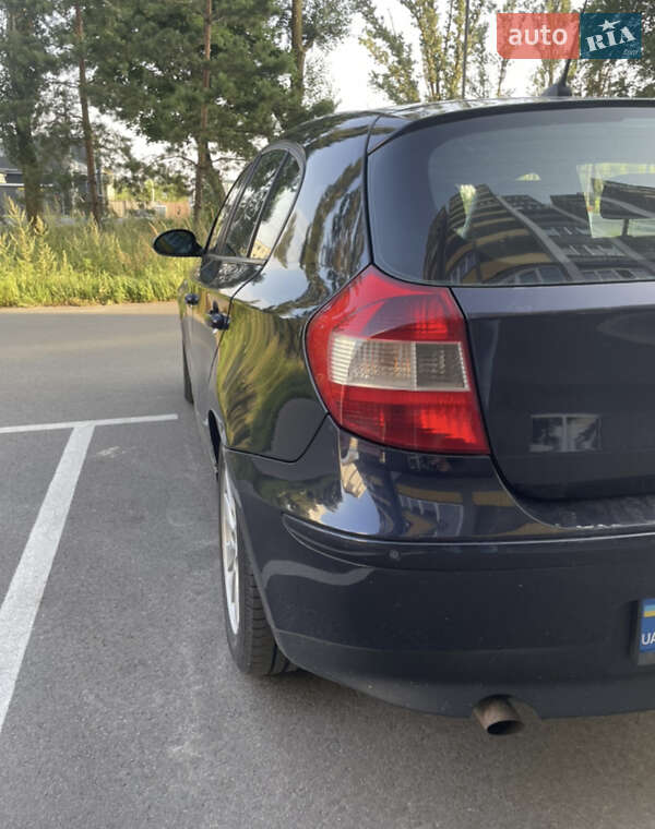 Хэтчбек BMW 1 Series 2006 в Киеве