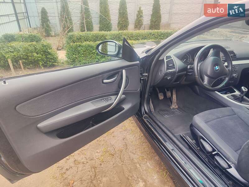 Хетчбек BMW 1 Series 2009 в Києві