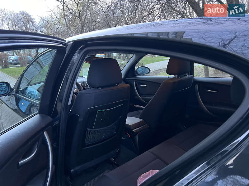 Хетчбек BMW 1 Series 2008 в Івано-Франківську