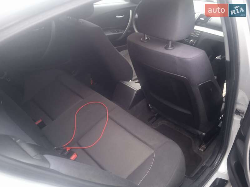 Хэтчбек BMW 1 Series 2009 в Волочиске