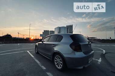 Хэтчбек BMW 1 Series 2005 в Киеве