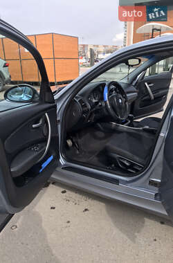 Хэтчбек BMW 1 Series 2007 в Львове