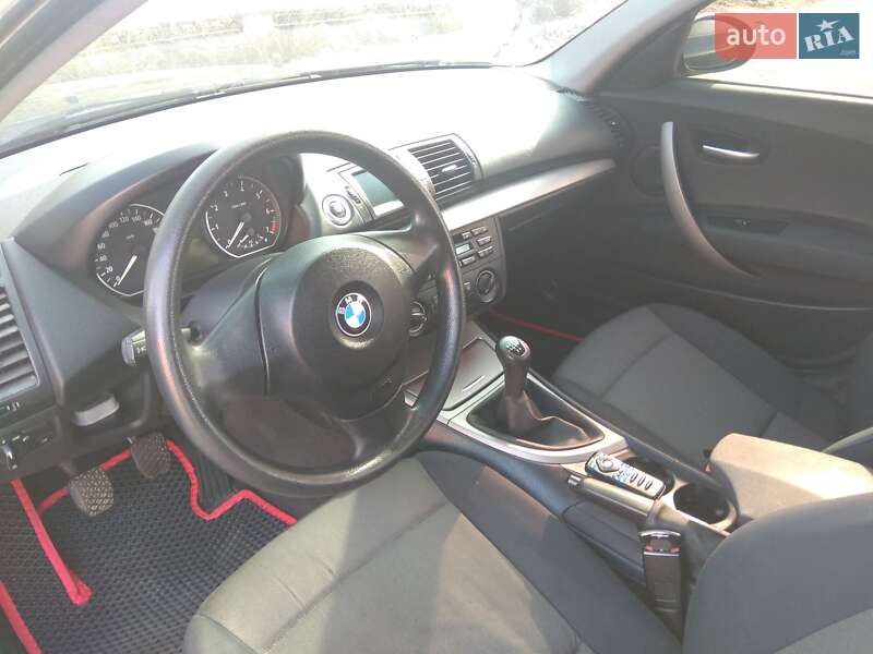 Хэтчбек BMW 1 Series 2005 в Харькове фото 12 Хэтчбек BMW 1 Series 2005 в Харькове