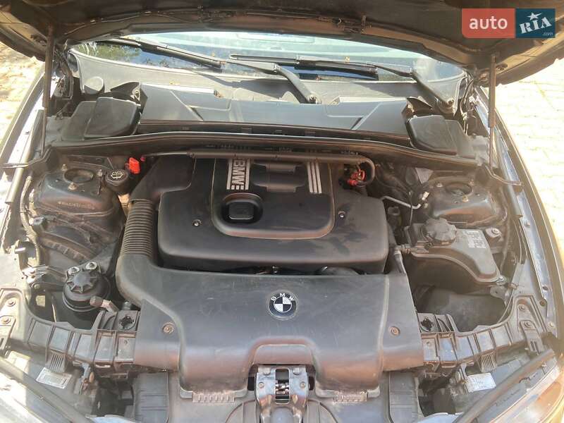 Хэтчбек BMW 1 Series 2005 в Киеве фото 4 Хэтчбек BMW 1 Series 2005 в Киеве