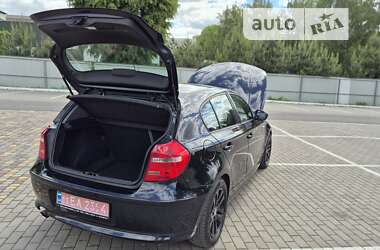 Хэтчбек BMW 1 Series 2010 в Луцке