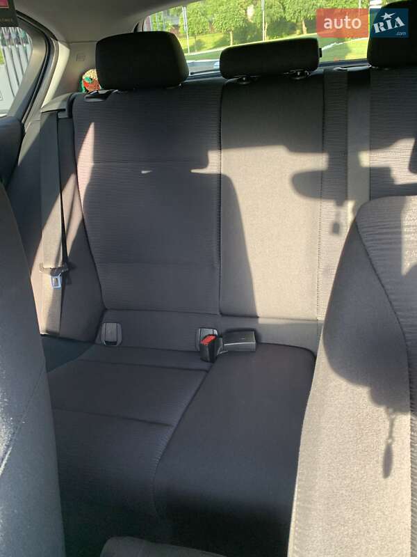 Хэтчбек BMW 1 Series 2009 в Белой Церкви фото 10 Хэтчбек BMW 1 Series 2009 в Белой Церкви