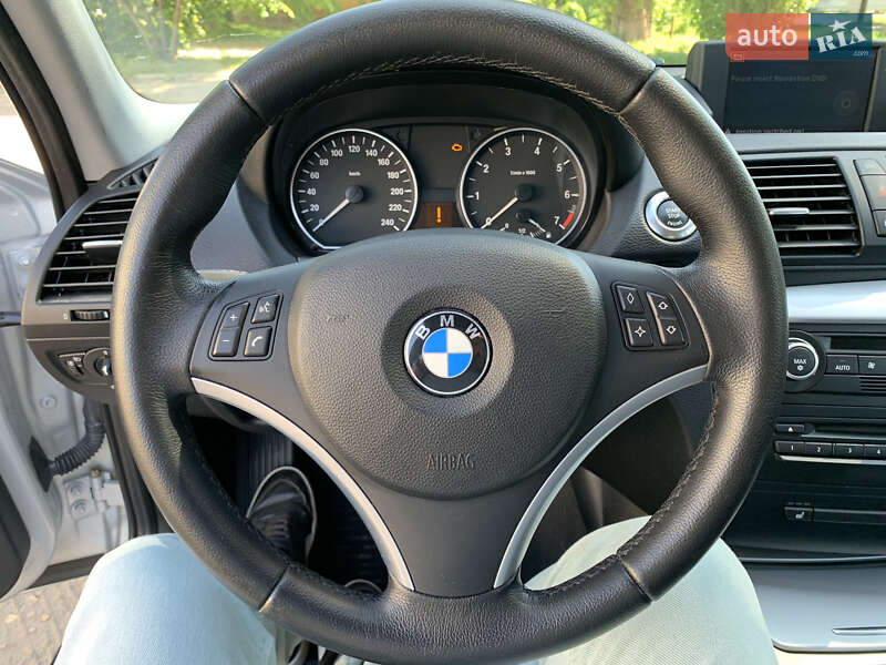 Хэтчбек BMW 1 Series 2007 в Харькове фото 34 Хэтчбек BMW 1 Series 2007 в Харькове