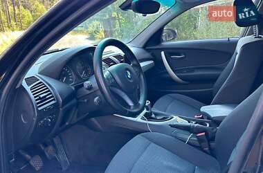 Хэтчбек BMW 1 Series 2009 в 