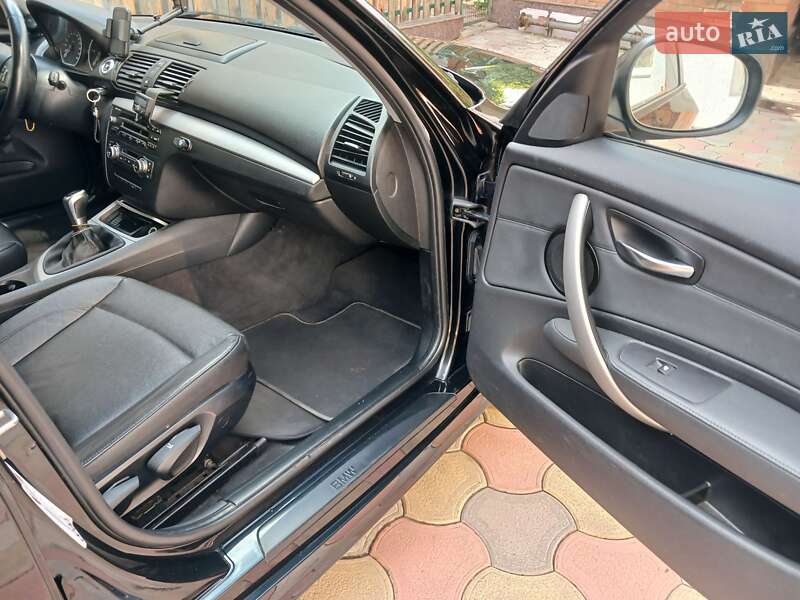 Хэтчбек BMW 1 Series 2011 в Кропивницком