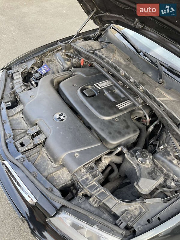 Хэтчбек BMW 1 Series 2005 в Киеве