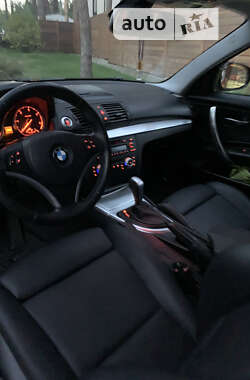 Купе BMW 1 Series 2010 в Бучі