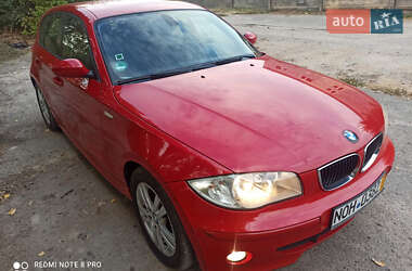 Хэтчбек BMW 1 Series 2006 в Чернигове