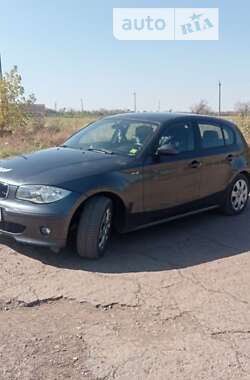 Хэтчбек BMW 1 Series 2006 в Дружковке