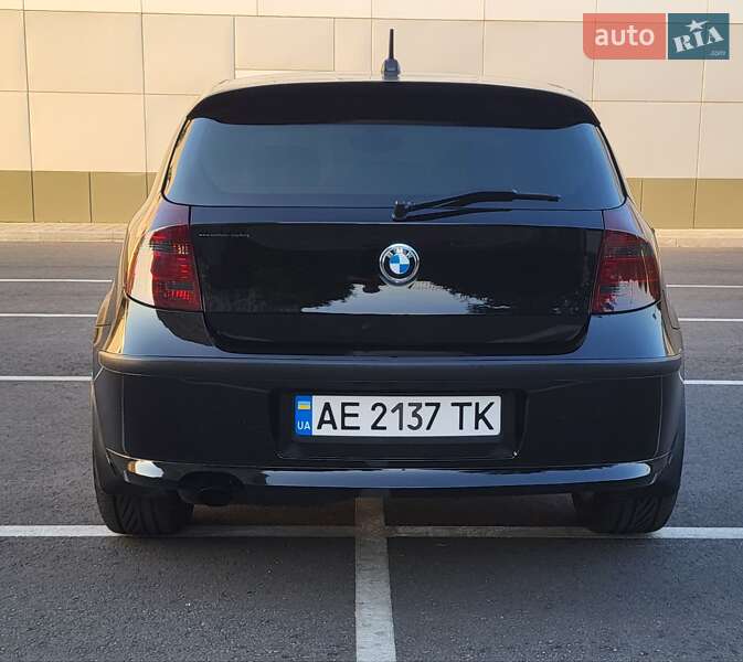 Хэтчбек BMW 1 Series 2010 в Днепре